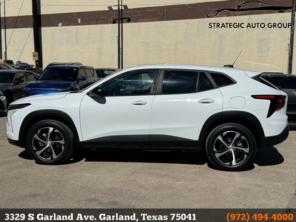 used 2025 Chevrolet Trax car, priced at $17,499