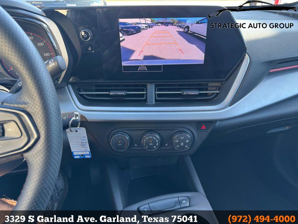 used 2025 Chevrolet Trax car, priced at $17,499