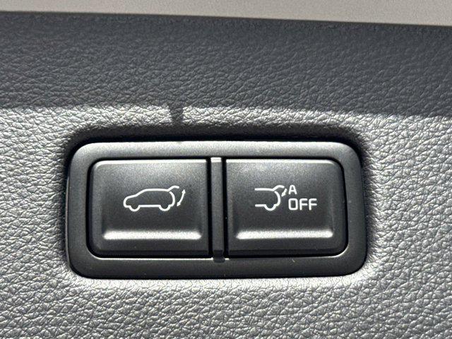 new 2026 Kia Carnival Hybrid car, priced at $42,748