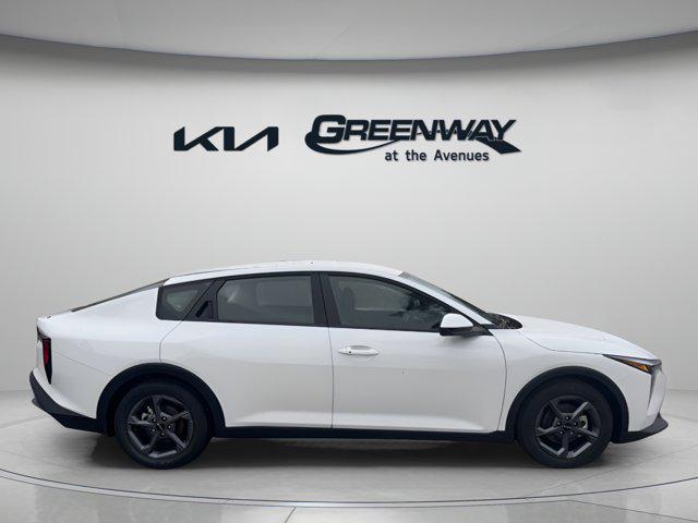 new 2025 Kia K4 car, priced at $23,337