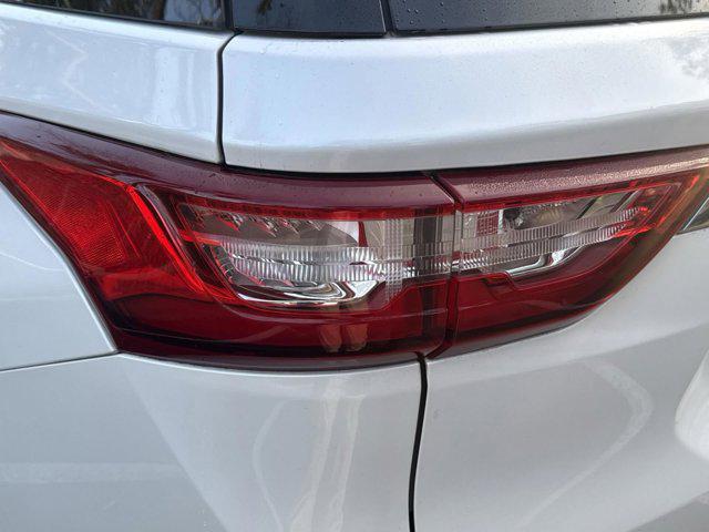 used 2019 Chevrolet Traverse car, priced at $17,688