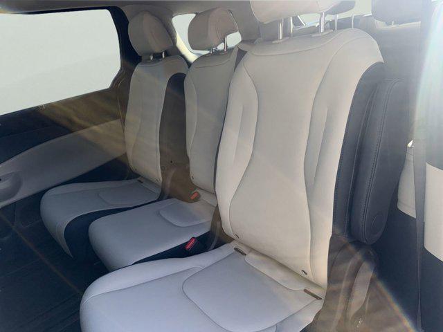 new 2026 Kia Carnival Hybrid car, priced at $43,654