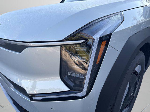new 2026 Kia EV9 car, priced at $53,889