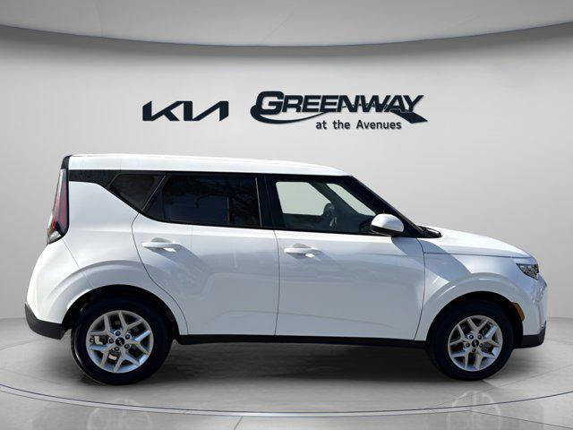 new 2025 Kia Soul car, priced at $21,070