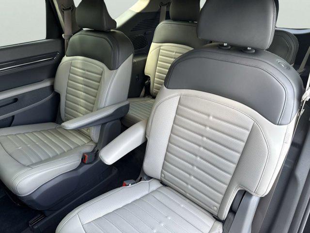 new 2026 Kia EV9 car, priced at $58,424