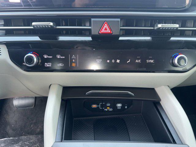 new 2026 Kia Sportage Hybrid car, priced at $34,620