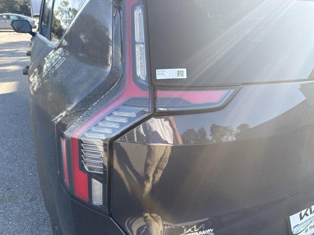 new 2026 Kia EV9 car, priced at $53,889