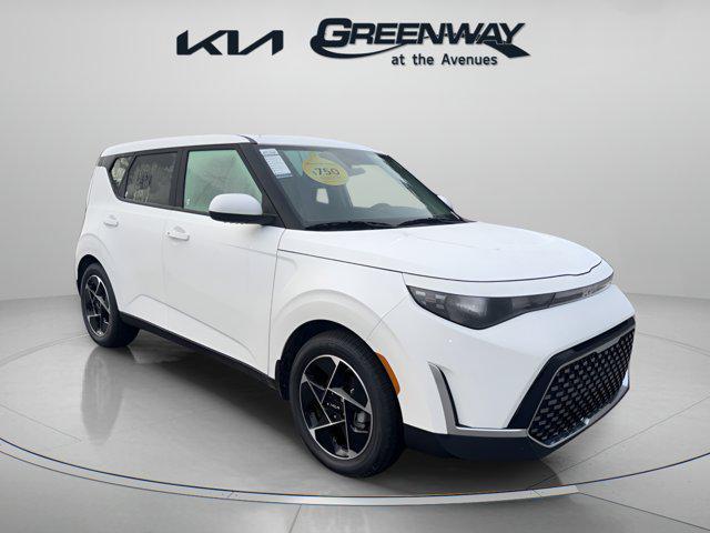 new 2025 Kia Soul car, priced at $24,913