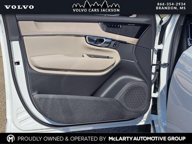 new 2026 Volvo XC90 car, priced at $65,290