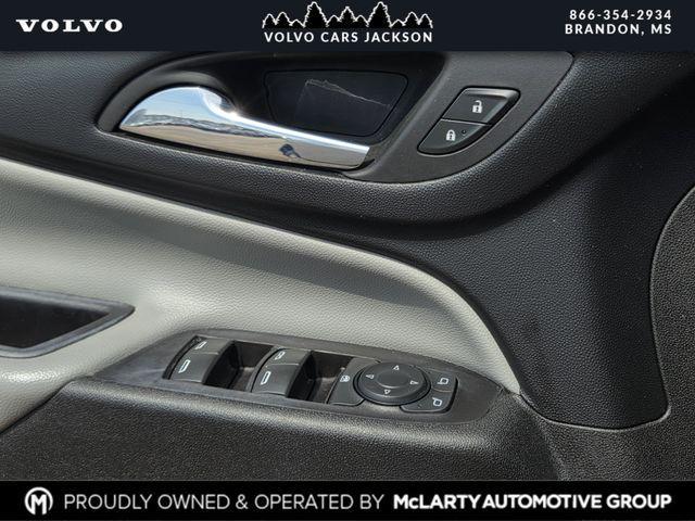 used 2022 Chevrolet Equinox car, priced at $12,795