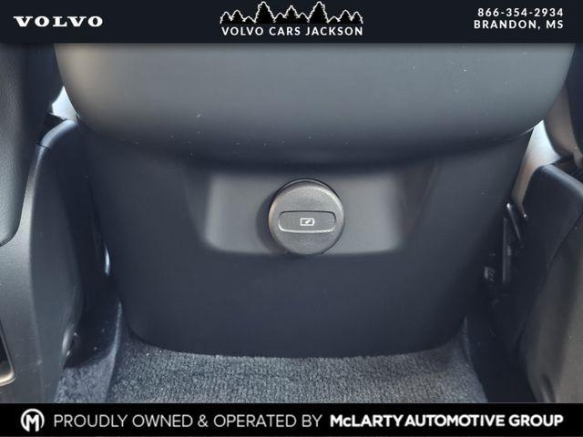 new 2026 Volvo XC60 car, priced at $46,985