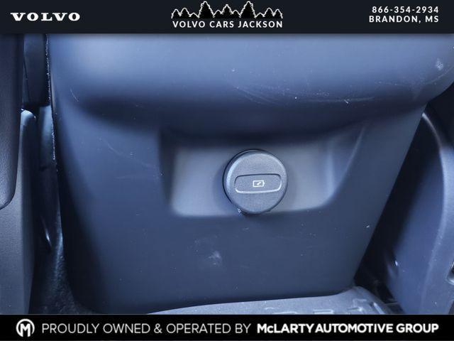 new 2026 Volvo XC60 car, priced at $51,985