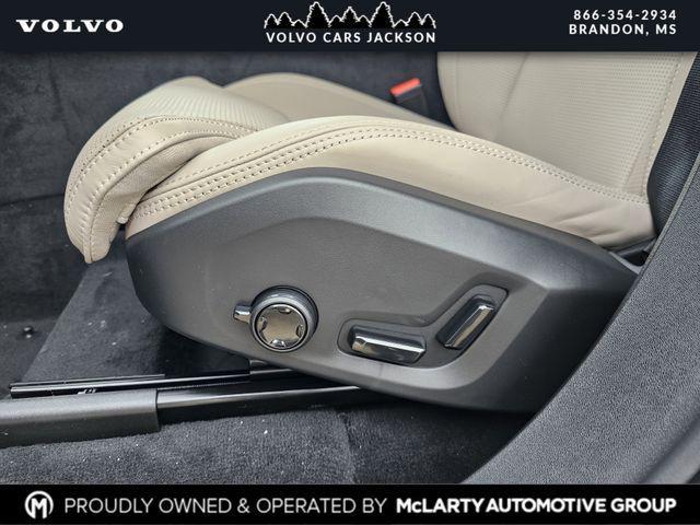 new 2026 Volvo XC90 car, priced at $75,275