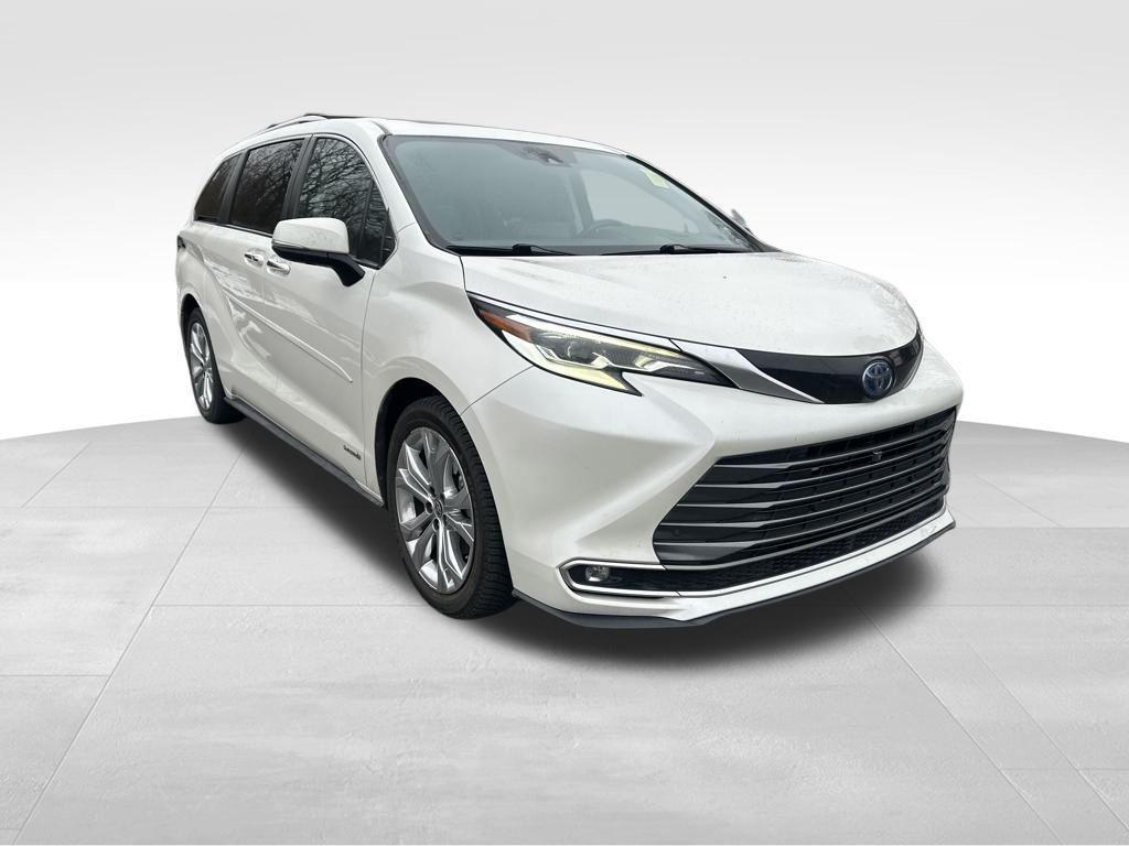 used 2021 Toyota Sienna car, priced at $34,888