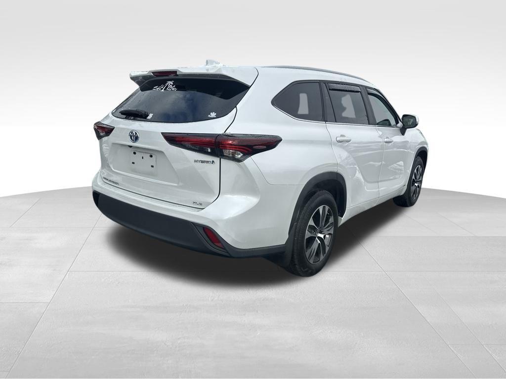 used 2024 Toyota Highlander Hybrid car, priced at $43,888