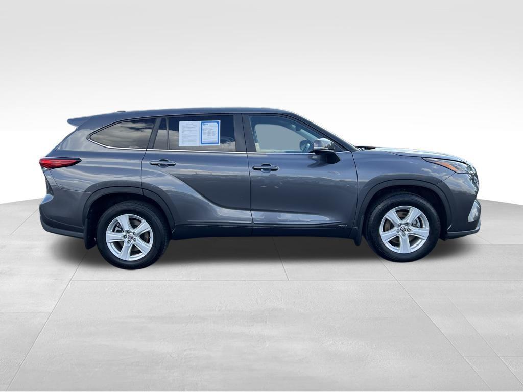 used 2023 Toyota Highlander Hybrid car, priced at $33,188