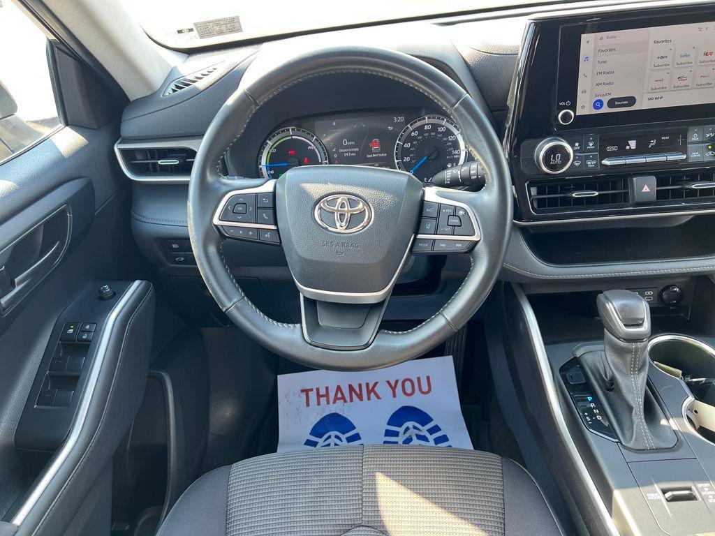 used 2023 Toyota Highlander Hybrid car, priced at $33,188