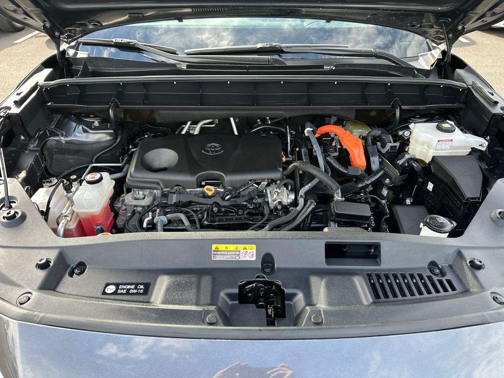 used 2022 Toyota Highlander Hybrid car, priced at $38,388
