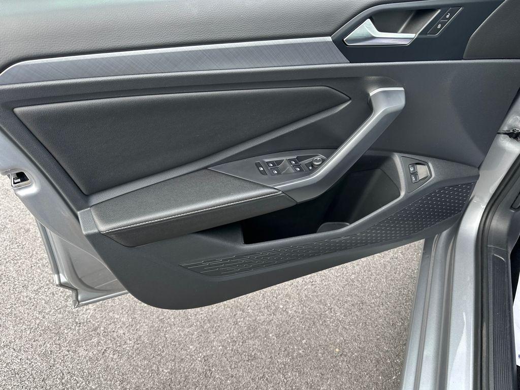 used 2024 Volkswagen Jetta car, priced at $18,988