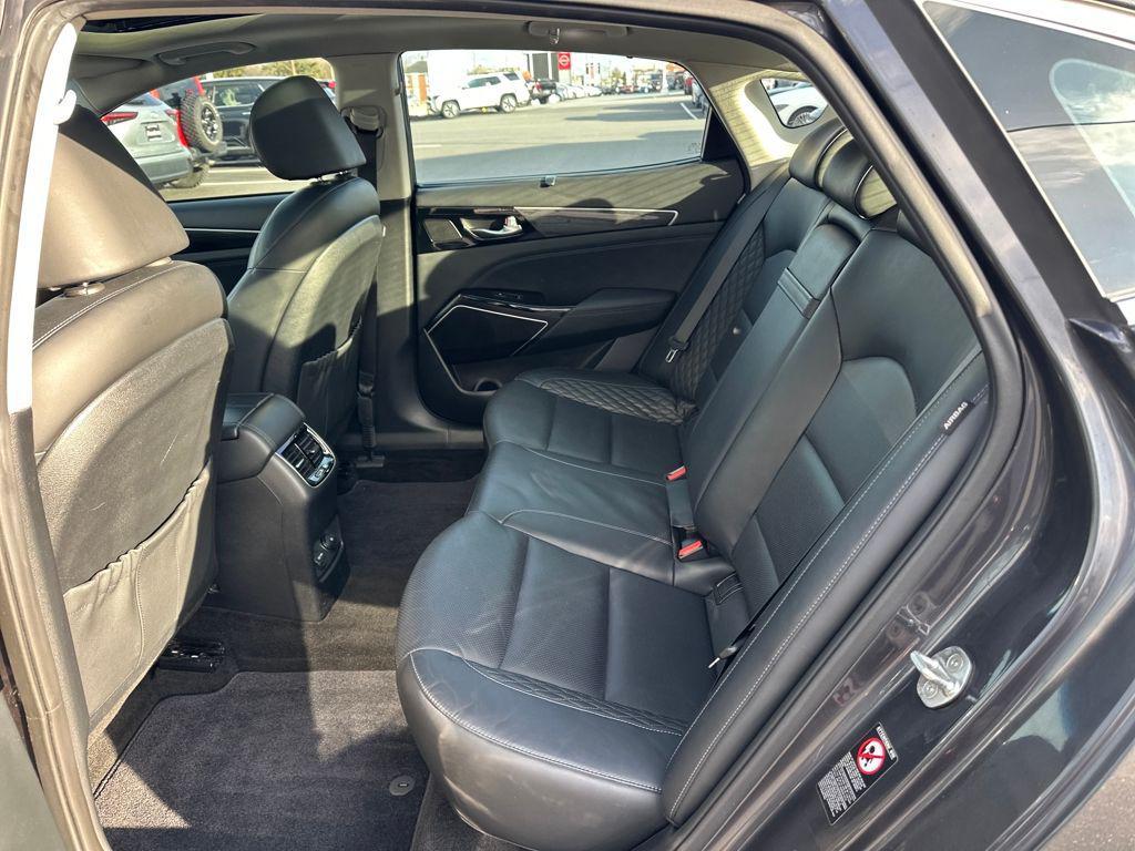 used 2017 Kia Cadenza car, priced at $6,988