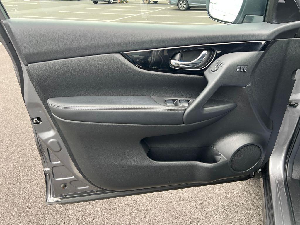 used 2022 Nissan Rogue Sport car, priced at $21,488