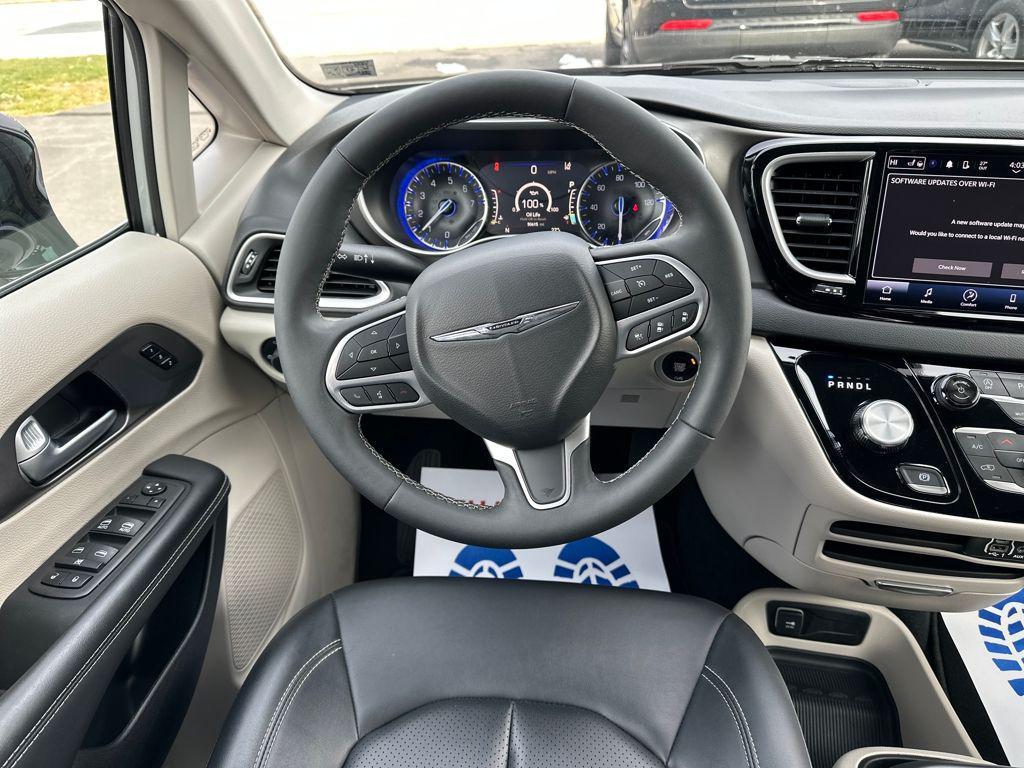 used 2024 Chrysler Pacifica car, priced at $26,588