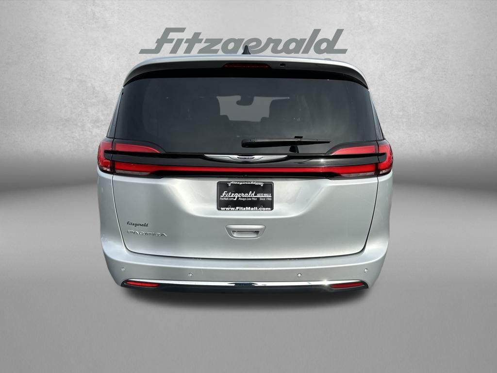 used 2024 Chrysler Pacifica car, priced at $26,588