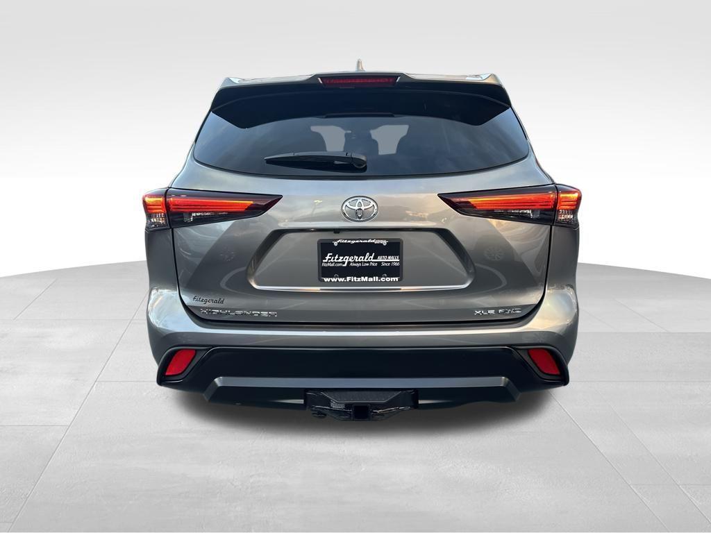 new 2026 Toyota Highlander car, priced at $48,122