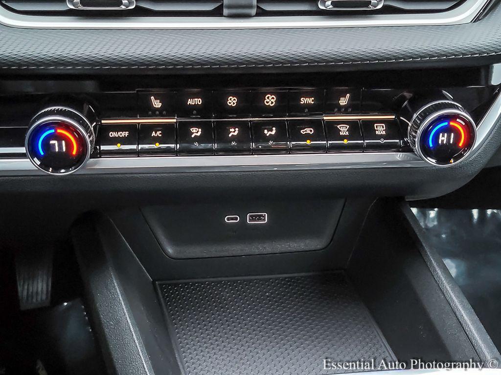 new 2026 Chevrolet Equinox car, priced at $31,250