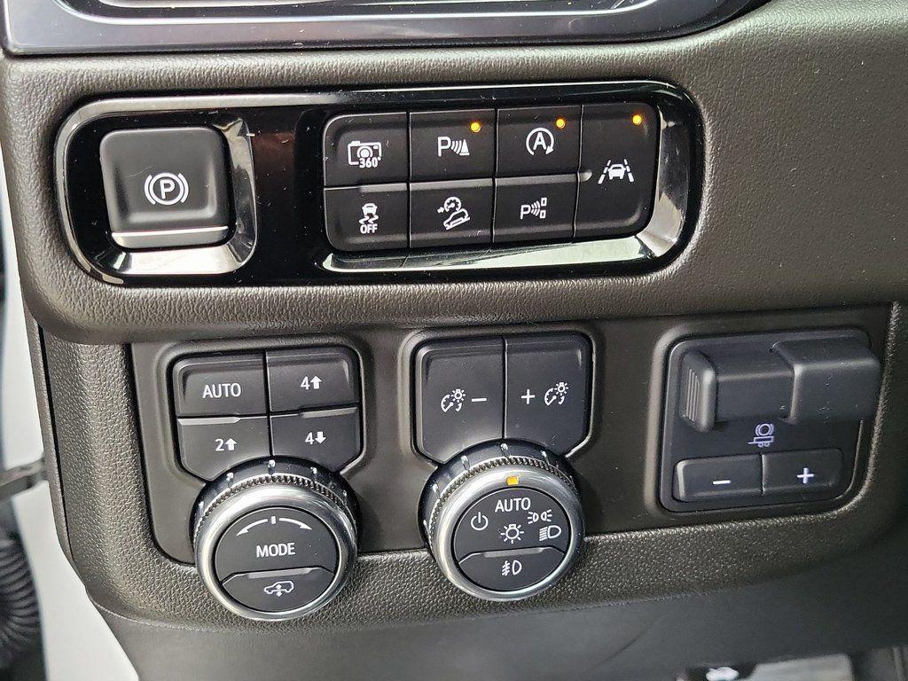 used 2025 GMC Yukon XL car, priced at $79,499