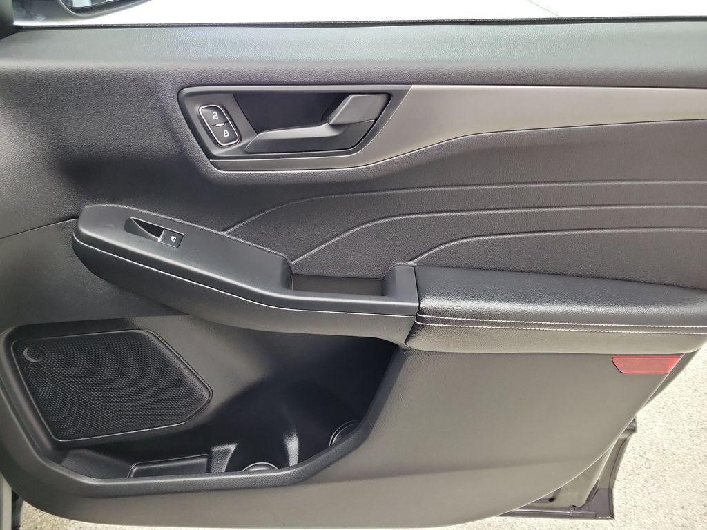 used 2025 Ford Escape car, priced at $24,299