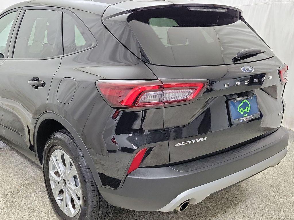 used 2025 Ford Escape car, priced at $24,299