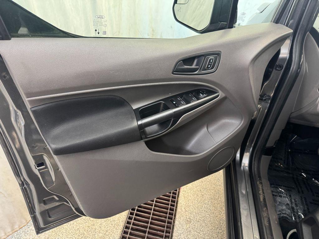 used 2023 Ford Transit Connect car, priced at $30,340