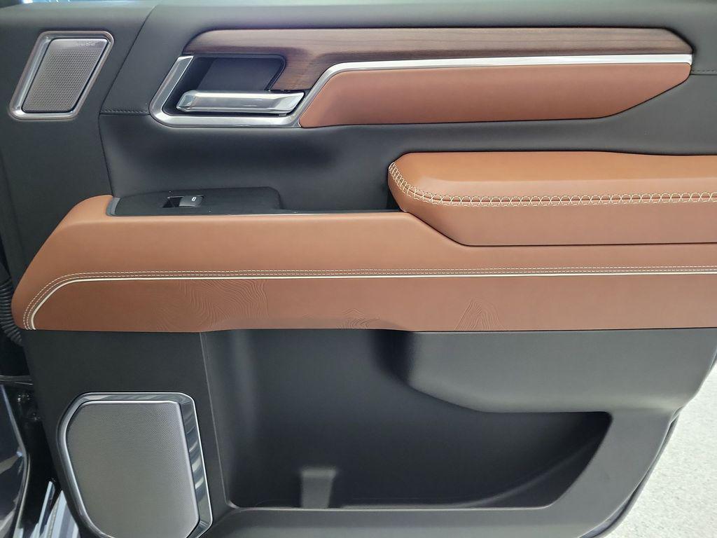 used 2025 GMC Sierra 2500 car, priced at $86,999