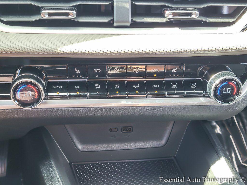 new 2026 Chevrolet Equinox car, priced at $30,998