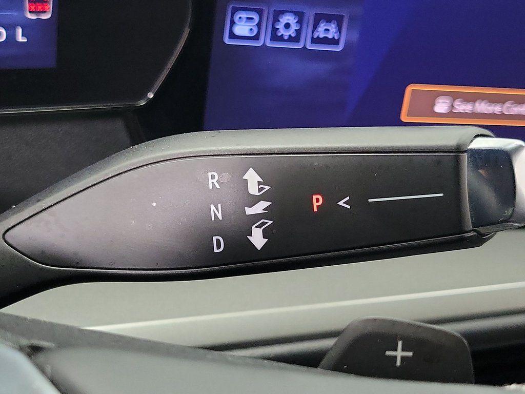 used 2025 Chevrolet Traverse car, priced at $35,999