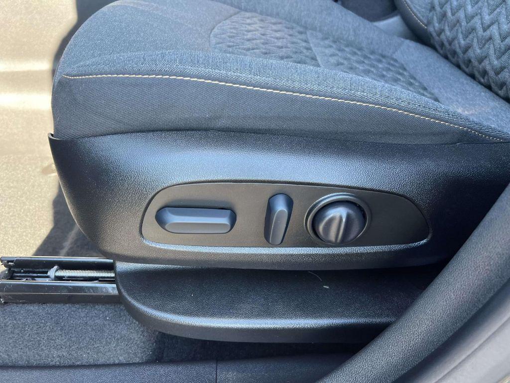 used 2023 Chevrolet Equinox car, priced at $19,999