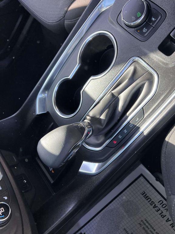 used 2023 Chevrolet Traverse car, priced at $29,299