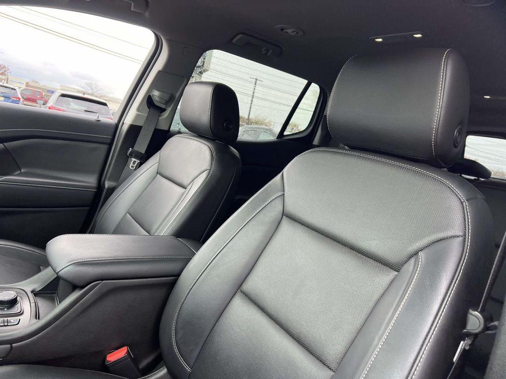 used 2023 GMC Acadia car, priced at $28,999