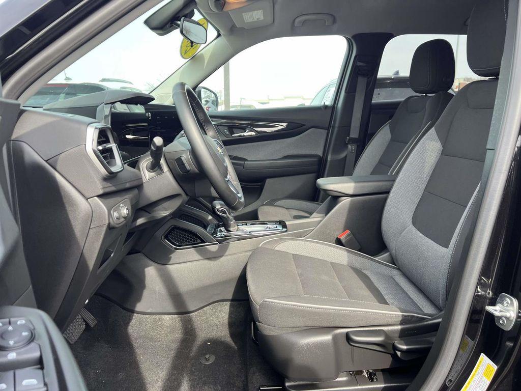 used 2024 Chevrolet TrailBlazer car, priced at $22,299