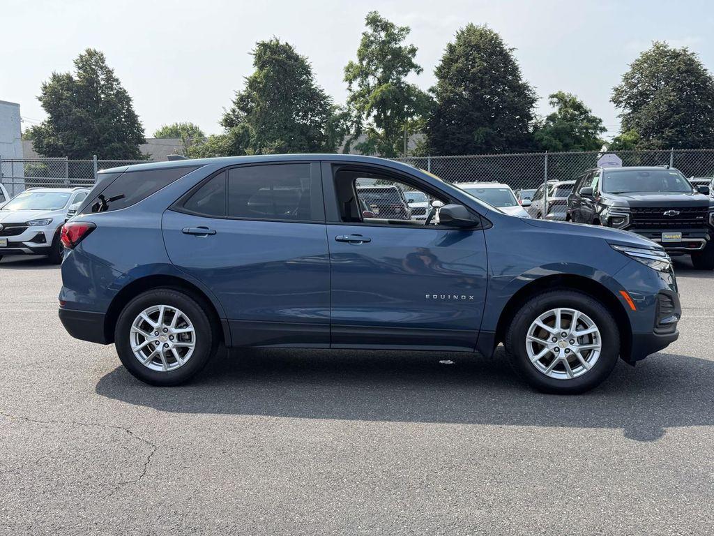 used 2024 Chevrolet Equinox car, priced at $22,674