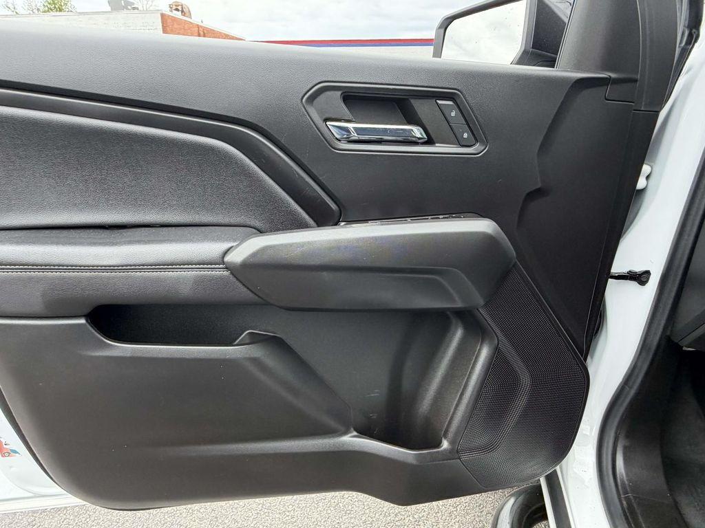 used 2023 GMC Canyon car, priced at $30,999