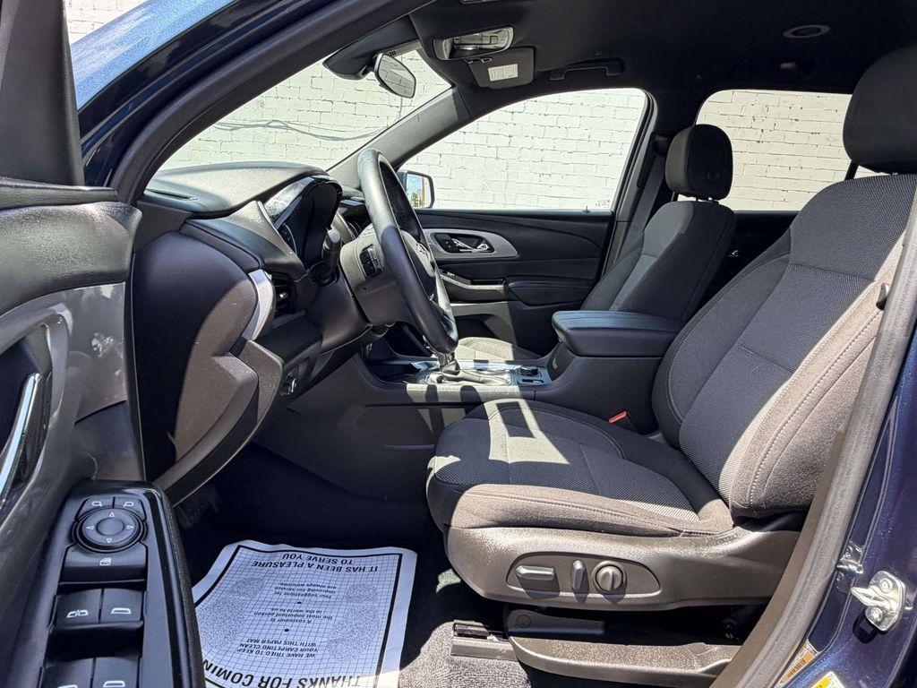 used 2023 Chevrolet Traverse car, priced at $30,899