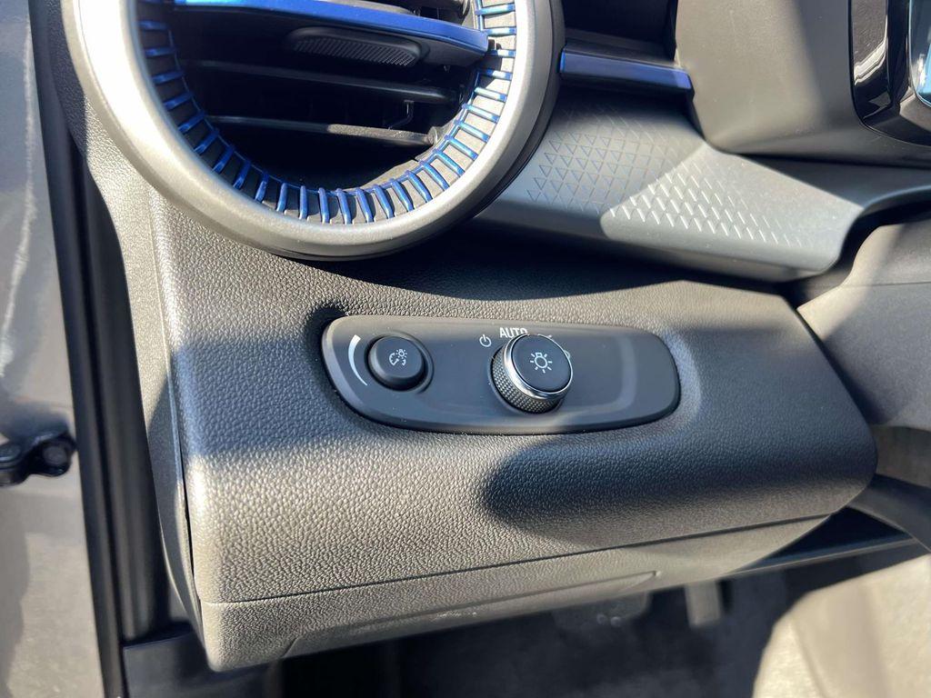 used 2024 Chevrolet Trax car, priced at $19,299