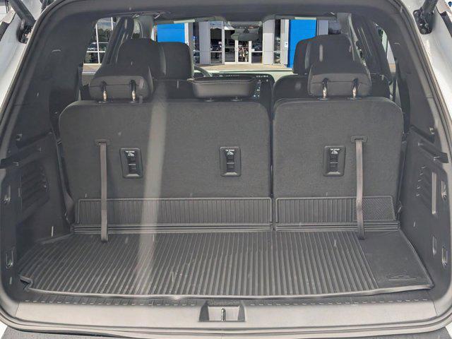 new 2026 Chevrolet Traverse car, priced at $42,430