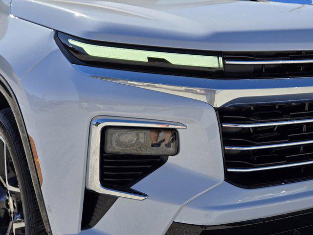 new 2026 Chevrolet Traverse car, priced at $53,530