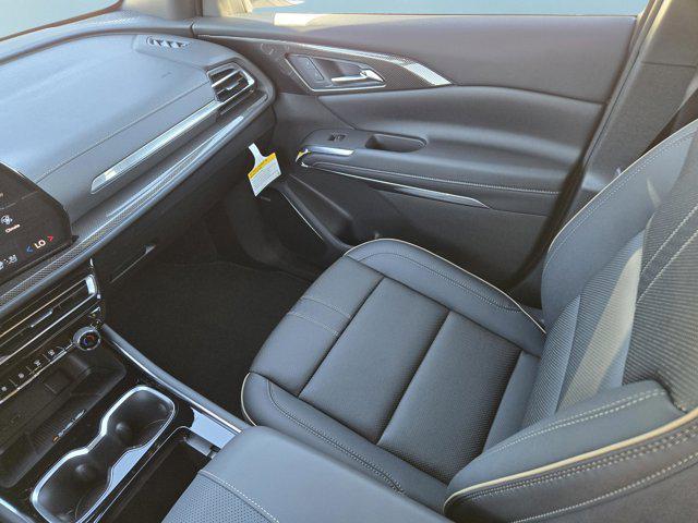 new 2026 Chevrolet Traverse car, priced at $53,530