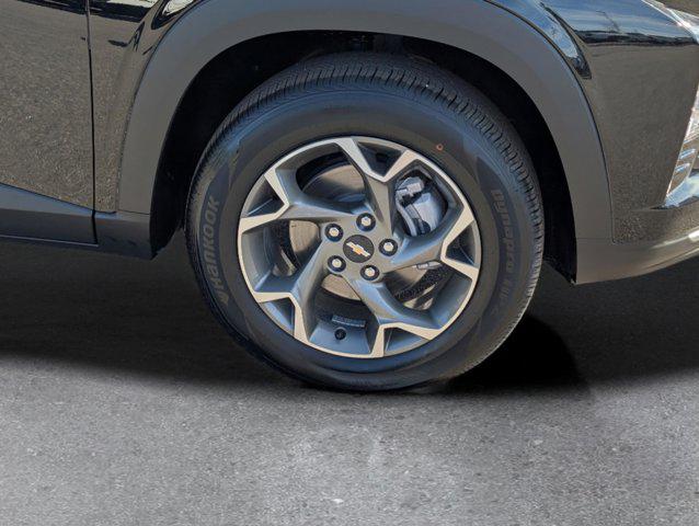 new 2025 Chevrolet Trax car, priced at $22,095