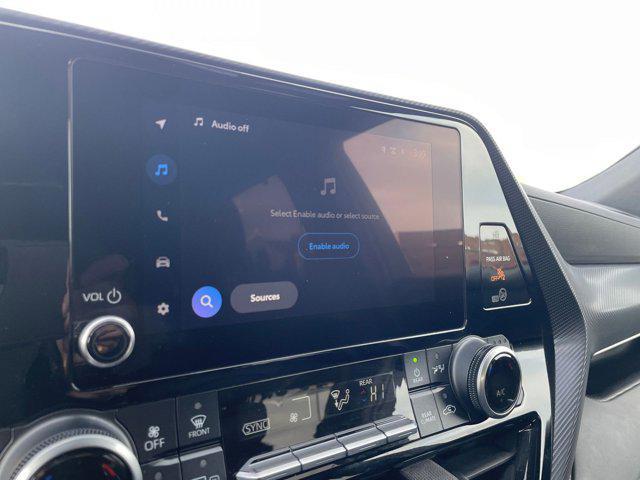 used 2024 Toyota Highlander car, priced at $35,898