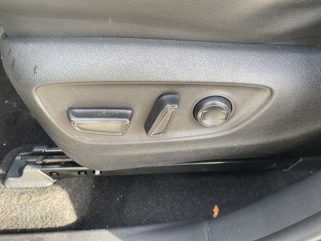 used 2024 Toyota Highlander car, priced at $35,898